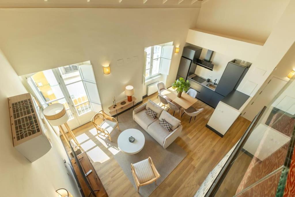 Apartment Pasaje Mallol Duplex By Valcambre Seville